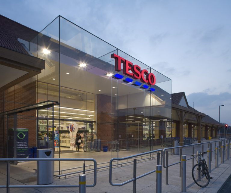 Tesco kutter vekten på laksefilet