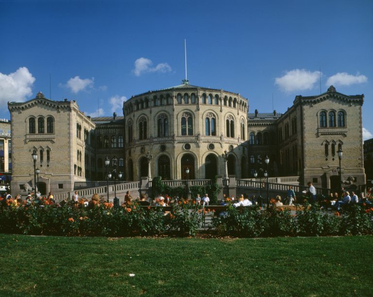 Dårleg sikt i det politiske kystlandskapet