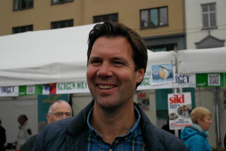 Skeptisk til matfiskoppdrett på land
