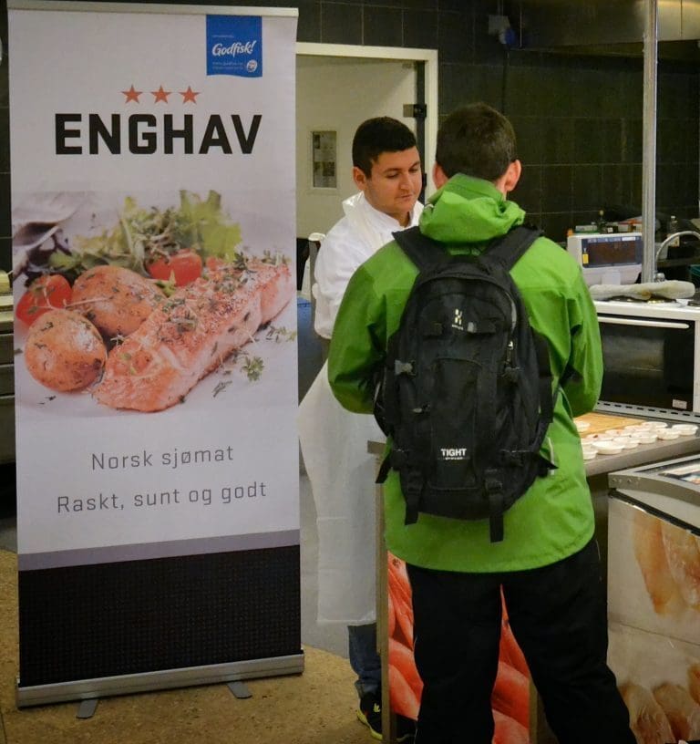 Enghav åpner for Lerøy