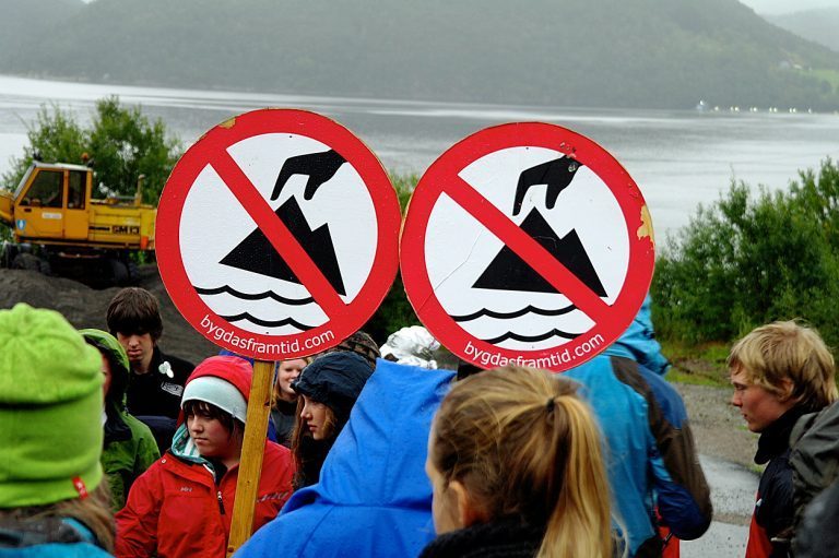Raser mot sjødeponi