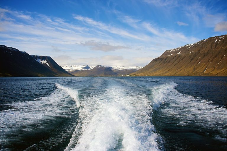 Fire norske selskaper ønsker å mangedoble oppdrett på Island, men først må de overvinne lokal skepsis