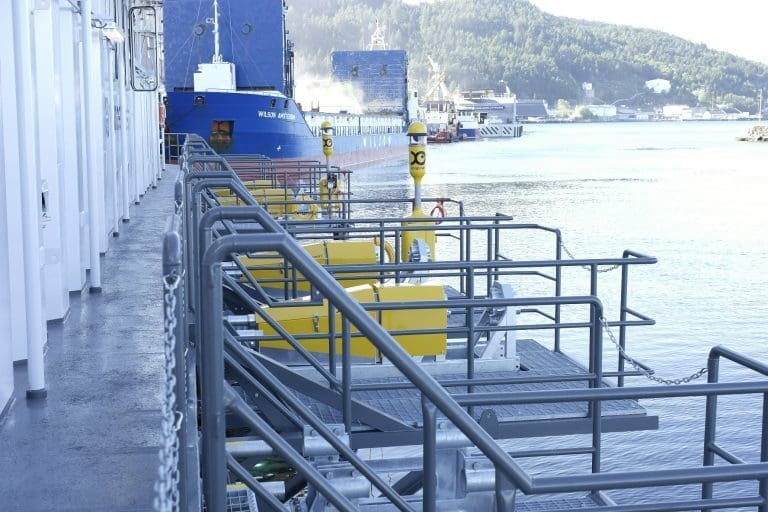Løfter kursmål med 50 prosent