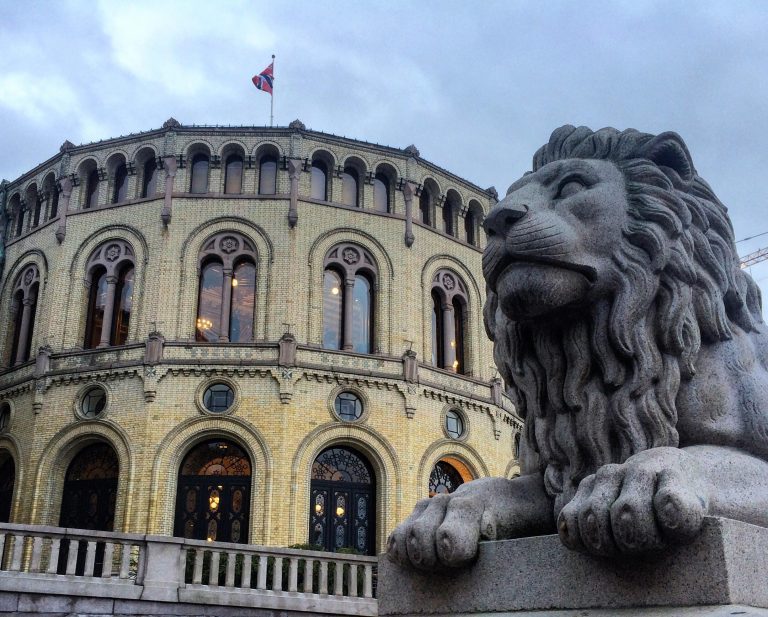 Ber om like betingelser for laksevekst