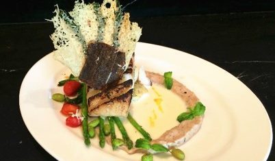 Grilled cod with white wine sauce