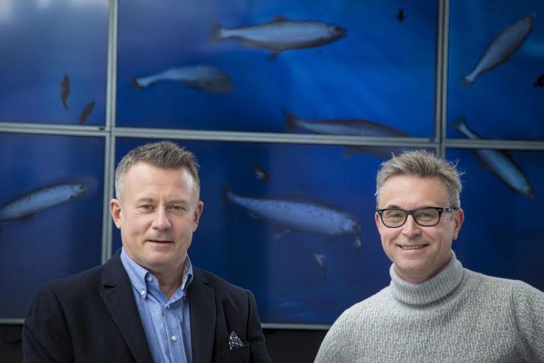 Vil løse konfliktene mellom villfisk og oppdrett
