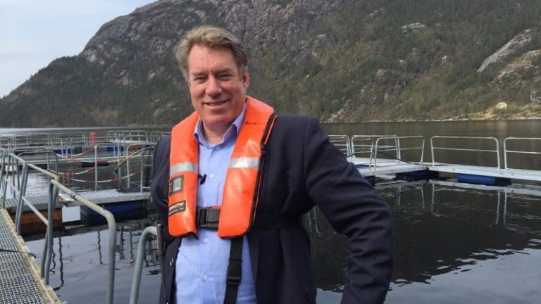 Lakselobbyist i habilitetskonflikt