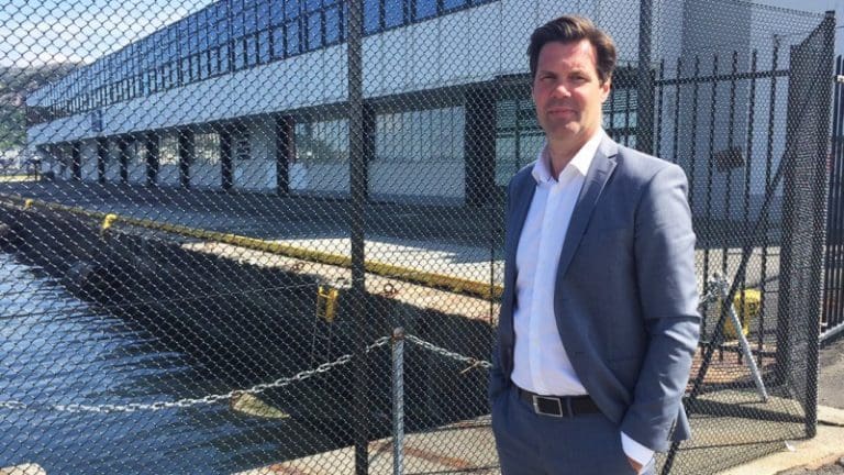 Derfor brukte Lerøy milliarder på trålere og fiskemottak