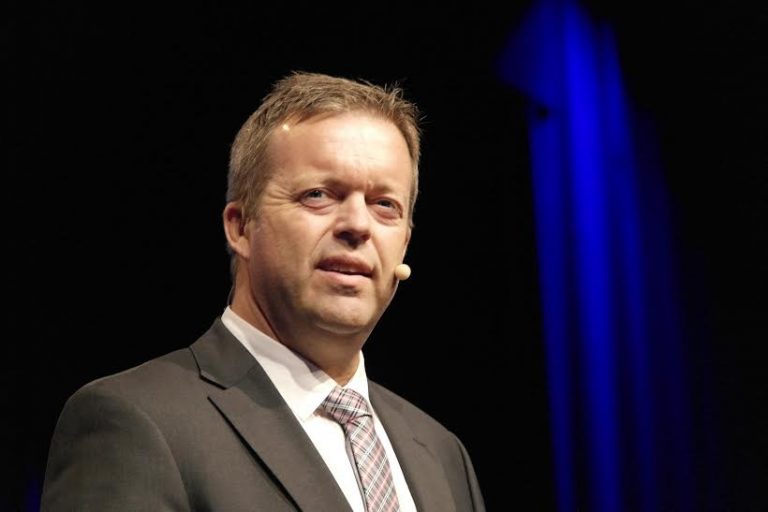 Aarskog tilkjent millionerstatning etter bilsvindel
