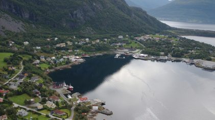 Midsund%2Bsentrum_600x394