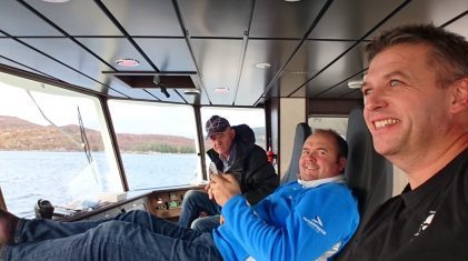 Foto-Servicebåt-AS-Reiarane-på-tur-heim-med-nyebåten-SAS-Orion-f