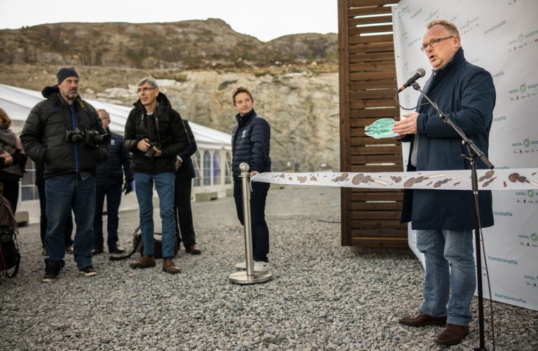 Åpnet rensefiskanlegg til 110 millioner kroner
