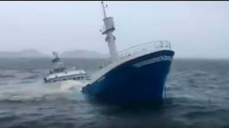 VIDEO: Her synker &laquo;Fisktrans&raquo;
