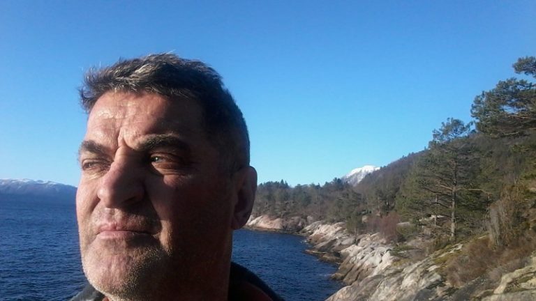 Ørjar saksøker Staten for å stanse oppdrettsanlegg: – Vinner vi ikke, må vi ut på flaskeinnsamling