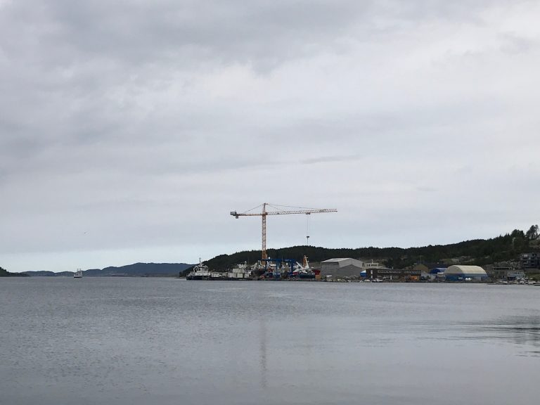 39 arbeidsbåter under bygging ved norske verft