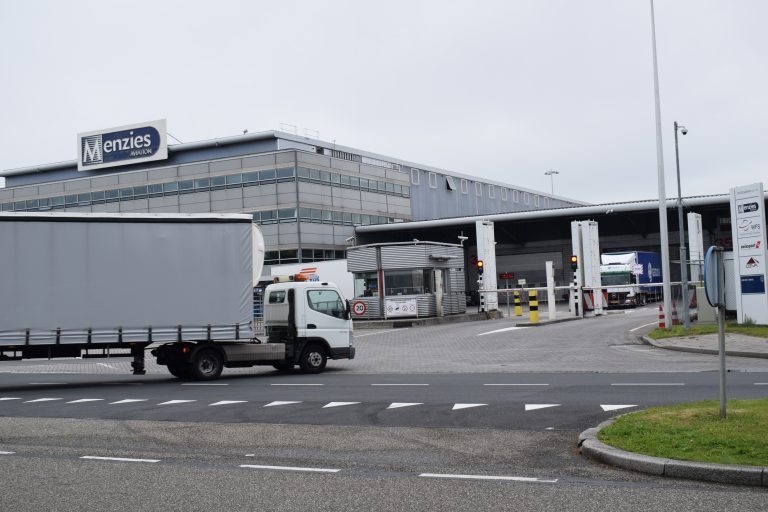 Personalmangel ryster kapasiteten ved Schiphol