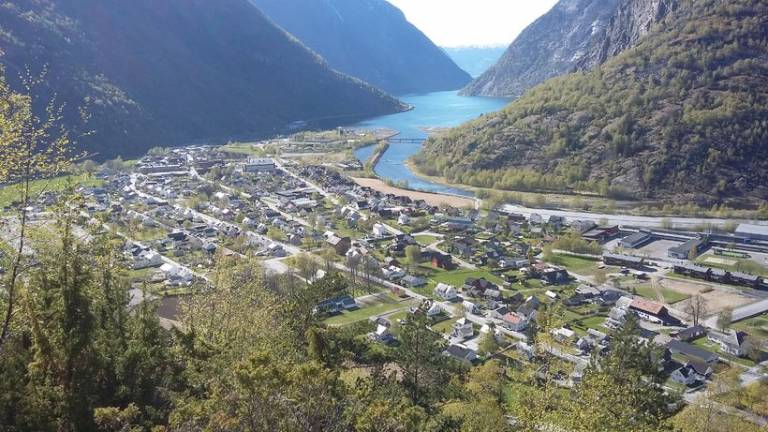 Mann funnet druknet i Lærdalselvi