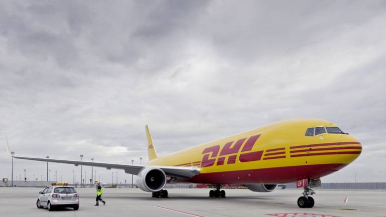 DHL ønsker å frakte mer sjømat mellom Lakselv og Oslo