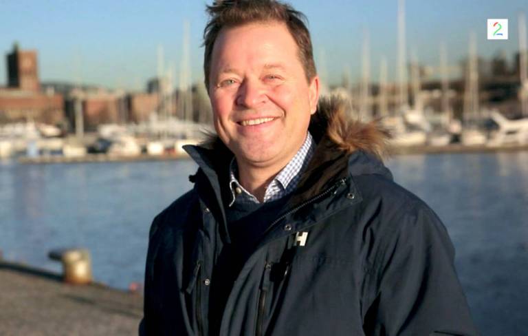 Gladlakstur til Japan var brudd på god presseskikk: Nok en gang er TV 2 felt i PFU for dobbeltrollene til Arne Hjeltnes