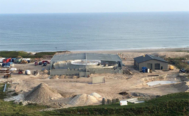 Norske investorer bak nyåpnet landbasert oppdrettsanlegg i Danmark
