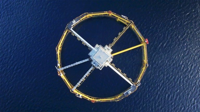 Hyperspektralt maskinsyn skal kartlegge bunnforholdene under SalMars havmerd
