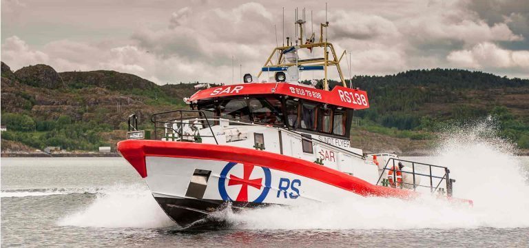 Redningsskøyta &laquo;Sundt Flyer&raquo; måtte hjelpe oppdrettsbåt