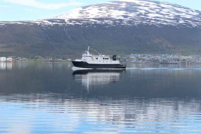 Vintervær skaper transportproblemer for Arnøy Laks