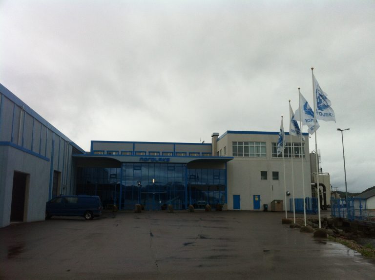 Påvist covid-19: Stenger filetavdelingen hos Nordlaks Produkter i Hadsel