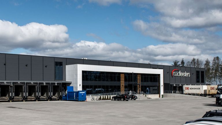 – Vi er en stor aktør med stort behov for flyfrakt