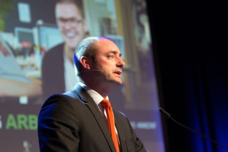 Nesvik vil ikke fjerne ventemerder