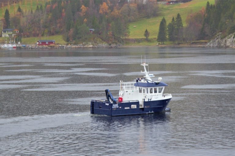 Moen Marin med dobbeltleveranse til Flakstadvåg laks