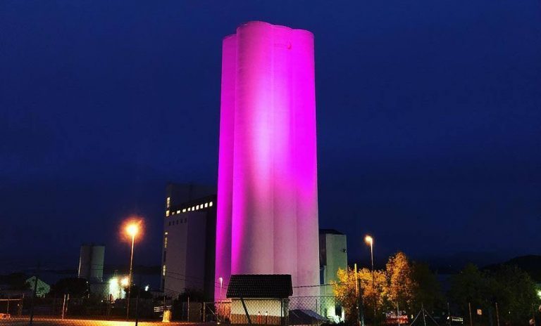 Slik markerer Skretting årets Rosa Sløyfe-aksjon