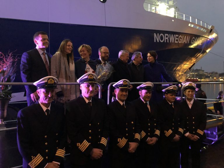 Dåpsfest på Bryggen for &laquo;Norwegian Gannet&raquo;
