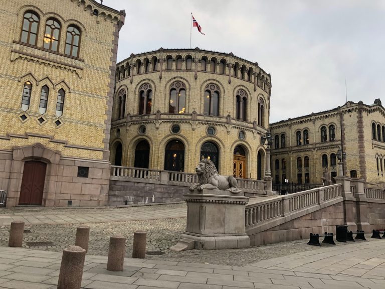 Regjeringen dropper grunnrenteskatt – foreslår heller produksjonsavgift