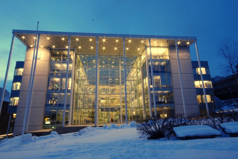 Kontrollutvalget i Tromsø skal se nærmere på omstridt oppdrettsvedtak