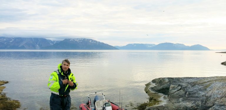Skal bruke 41 mill. for å finne ut om oppdrettsnæringen jager fisken vekk fra fjordene: – Kunnskap trumfer synsing