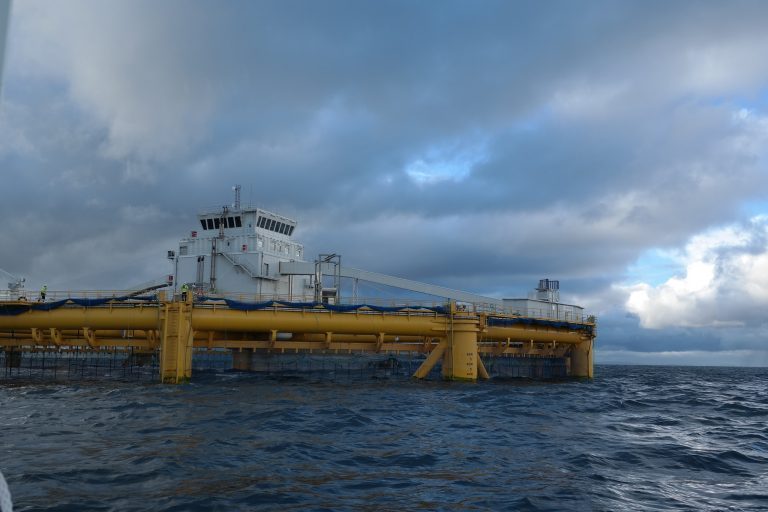 Risikerer bot på nær 600.000 kroner etter offshore oppdrett-tilsyn