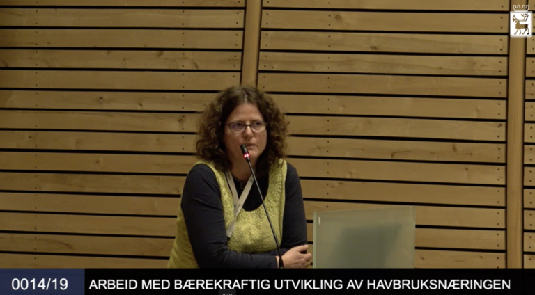 Kommunestyret i Tromsø skulle diskutere oppdrettsvedtaket, men politikerne valgte å utsette: – Denne saken er ganske betent