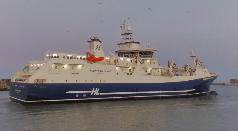 Sender “Norwegian Gannet” til Nord-Norge for å hjelpe algerammede oppdrettere