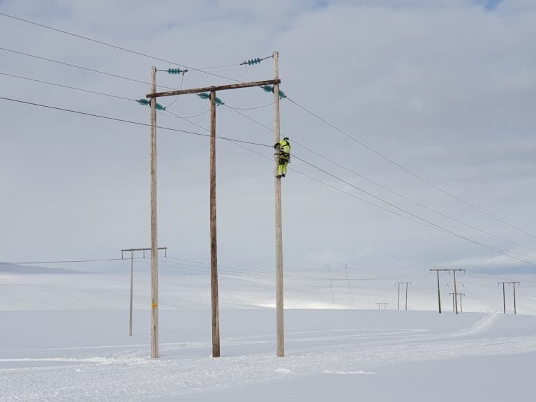 Grieg Seafood bidrar med 2,8 millioner kroner i spleiselag for fiber i Nordkapp kommune