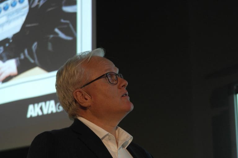 Severinsen selger seg helt ut av AKVA group