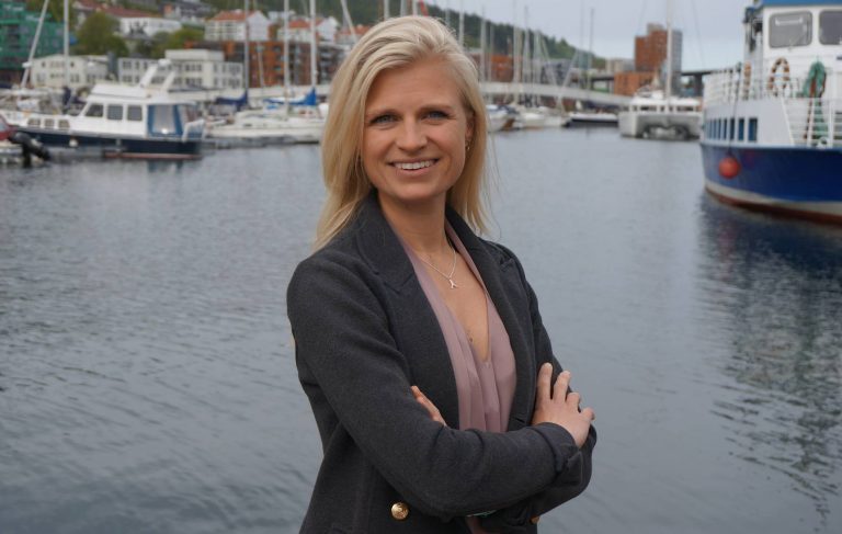 Fiskehelsebiolog og fagsjef hos Salmon Group: -Feil å tro at lukket anlegg på land løser problemer med sykdom