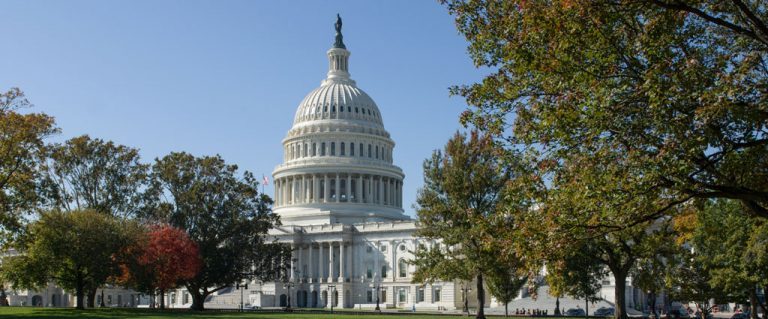 Alaska-senator kan stoppe salget av genmanipulert laks i USA-markedet