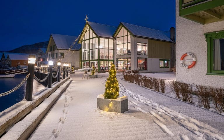 Revisor er bekymret for videre drift av Rognan Hotell. Det avvises kontant av eier og lakseoppdretter Øksheim