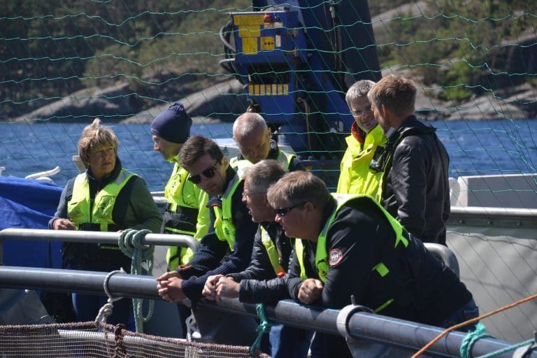Finio og Sulefisk går inn i Akvahub 