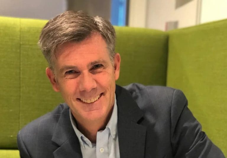 Han er den nye salgsdirektøren i Schneider Electric