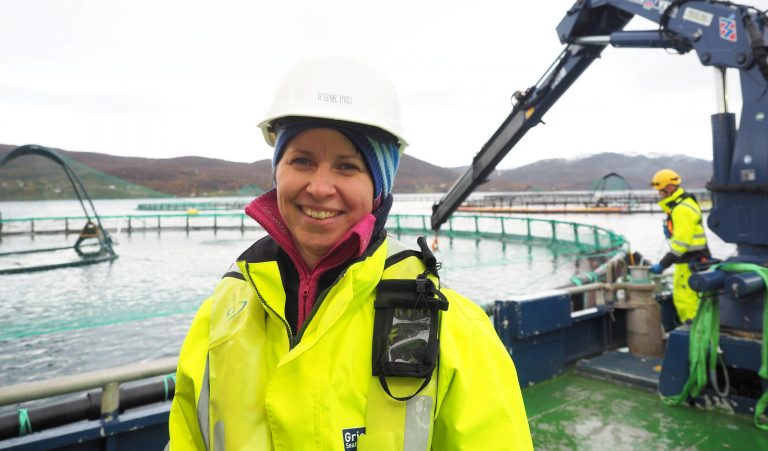 Etter tolv år som fiskehelsesjef i Grieg Seafood Finnmark skifter hun stilling