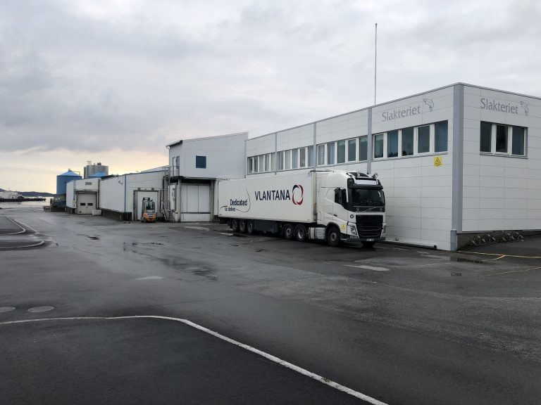 Kinn kommune vil at utbyggerne av slakteriet i Florø skal betale mer