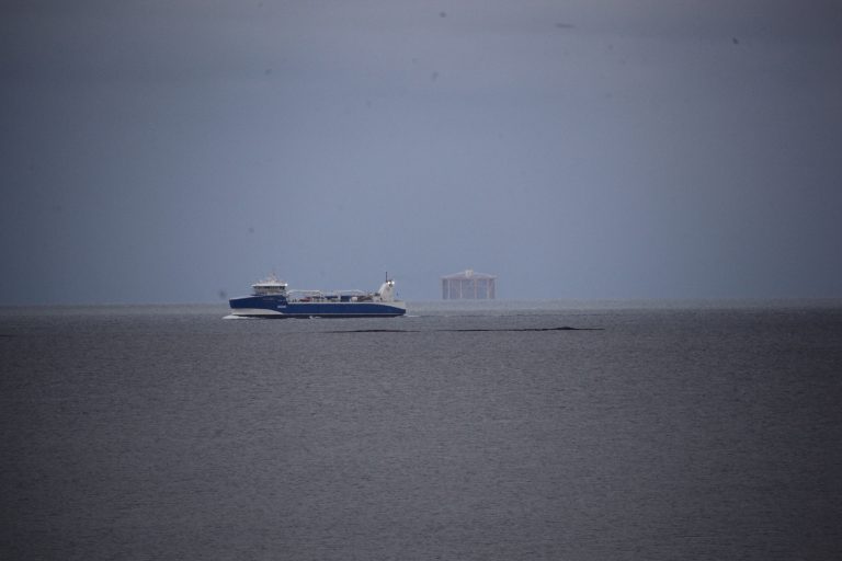 Regjeringens skattevedtak stoppet offshore-investeringer for minst 300 milliarder kroner
