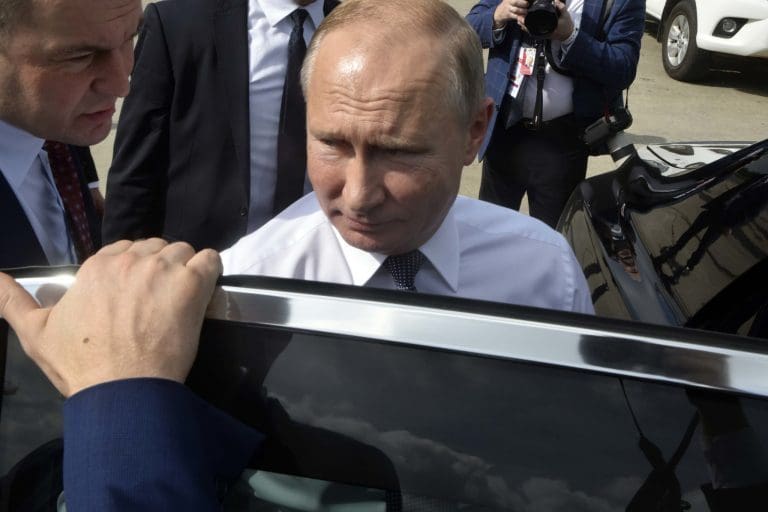 Putin forlenger sanksjoner mot Vesten
